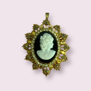 Vintage FRANCOIS Rhinestone Gold Tone‎ Cameo Large Pendant OR Pin Brooch